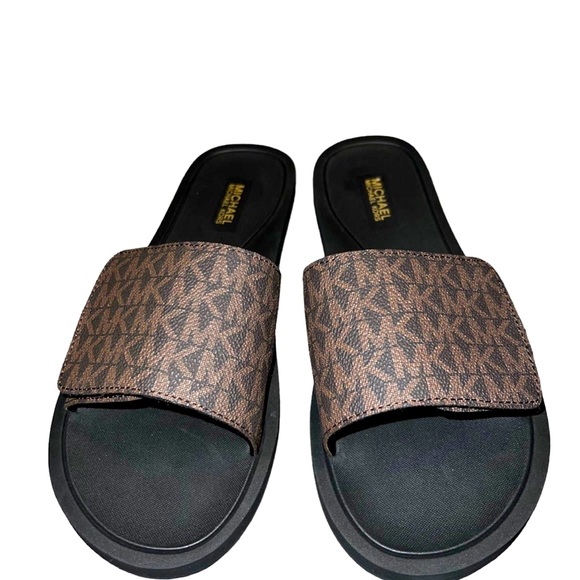 NEW✨Michael Kors MK Signature Logo Print Wade Slide - Picture 4 of 5
